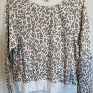 Old Navy Women's Leopard Print Crewneck Raglan Sweatshirt Size Small